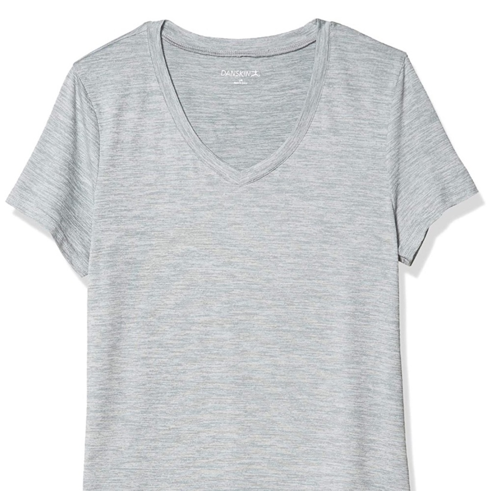 ✨5/$25✨ light grey active essential v neck top